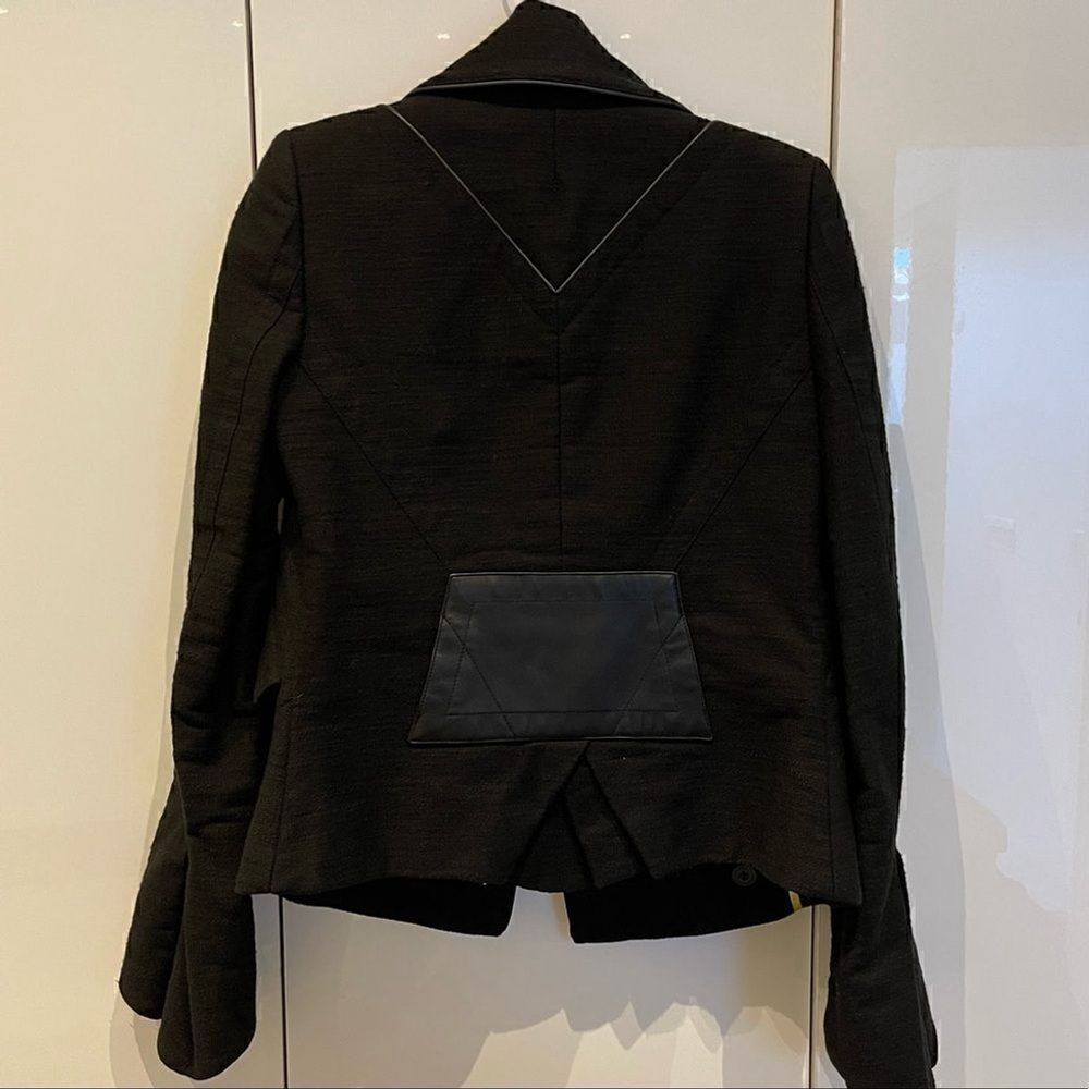 J Lindeberg Suit Jacket. - Picture 3 of 12